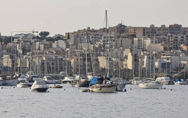 Malta Island September 2011 Boats Luxury Yachts Valletta Port Editorial — Stock Photo, Image