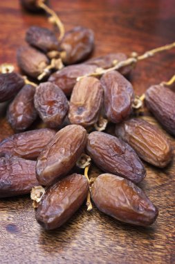 Gıda - Tunus taze ahşap bir masaya tarihleri.