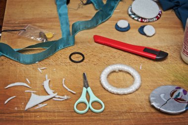 İtalya, ahşap bir masa üzerinde konut