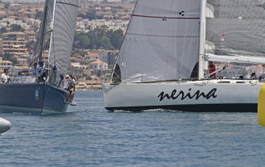 İtalya, Sicilya, Akdeniz, Marina di Ragusa; 30 Haziran 2012, yelkenli yarış - Editörden