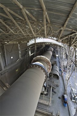 İtalya, Spoleto; 23 Kasım 2009, çimento fabrikası kırsal - Editörden