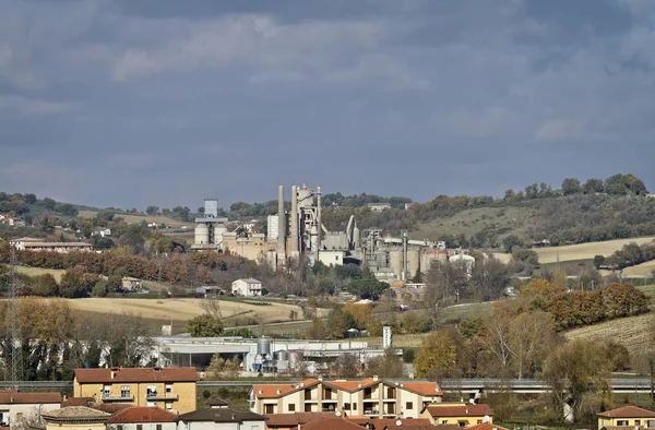 Italien Spoleto November 2009 Cementfabrik Landsbygden Ledare — Stockfoto