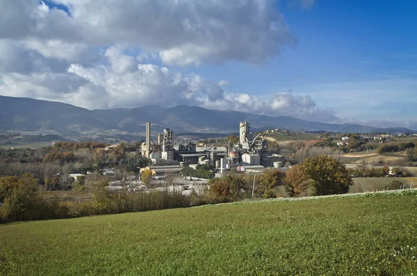 Italien Spoleto November 2009 Cementfabrik Landsbygden Ledare — Stockfoto