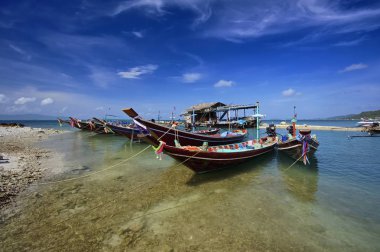 Tayland, koh phangan (Samui Adası), kıyı yerel ahşap balıkçı tekneleri