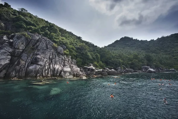 stock image Thailand, Koh Nangyuan (Nangyuan Island), skin divers swimming in the clear waters of the island