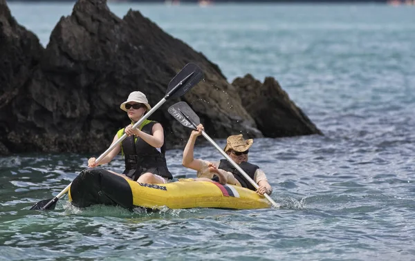 Tajlandia Koh Nangyuan Nangyuan Island Marca 2007 Ludzie Kajak Lagunę — Zdjęcie stockowe