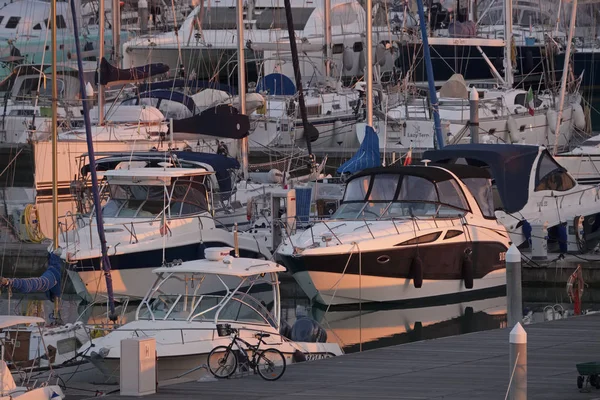 Italien Sizilien Mittelmeer Marina Ragusa Januar 2018 Boote Und Luxusyachten — Stockfoto