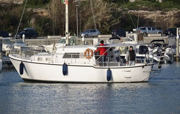 Itália Sicília Mar Mediterrâneo Marina Ragusa Janeiro 2018 Pessoas Uma — Fotografia de Stock