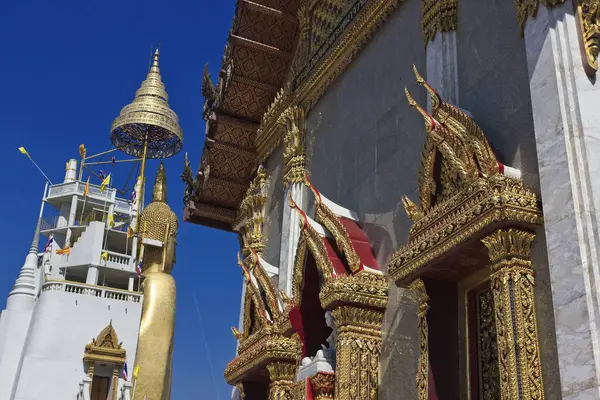 Таїланд Бангкок Метри Заввишки Стоїть Будди Phrasiariyametri Храм Indrawiharn Wat — стокове фото
