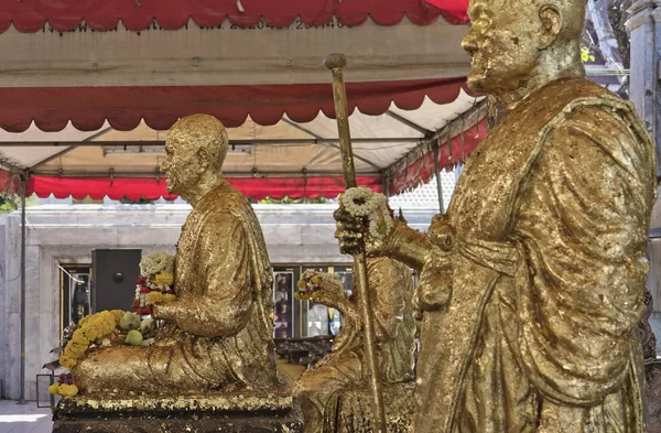 Tailandia Bangkok Estatuas Doradas Buda Fuera Pequeño Templo Cerca Del —  Fotos de Stock