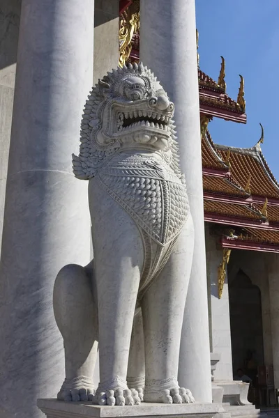 Tajlandia Bangkok Dusit District Świątynia Benjamabopit Wat Benjamabopit Jeden Dwóch — Zdjęcie stockowe
