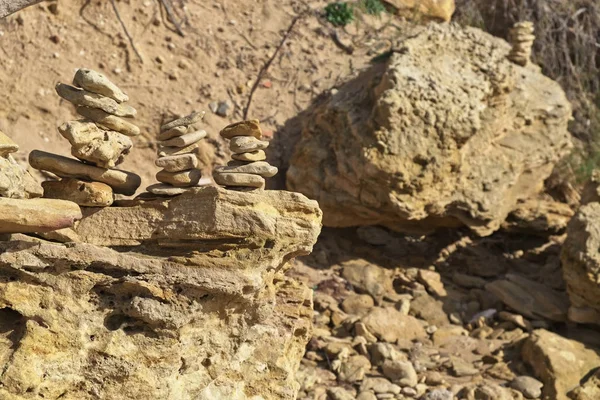 Italia Sicilia Playa Puntabraccetto Provincia Ragusa Mar Mediterráneo Piedras Apiladas — Foto de Stock