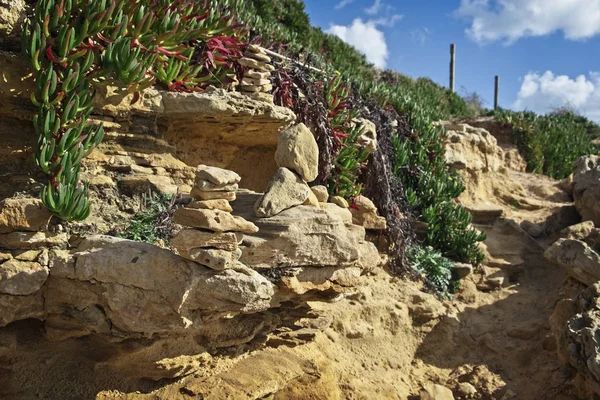 Italia Sicilia Playa Puntabraccetto Provincia Ragusa Mar Mediterráneo Piedras Apiladas — Foto de Stock