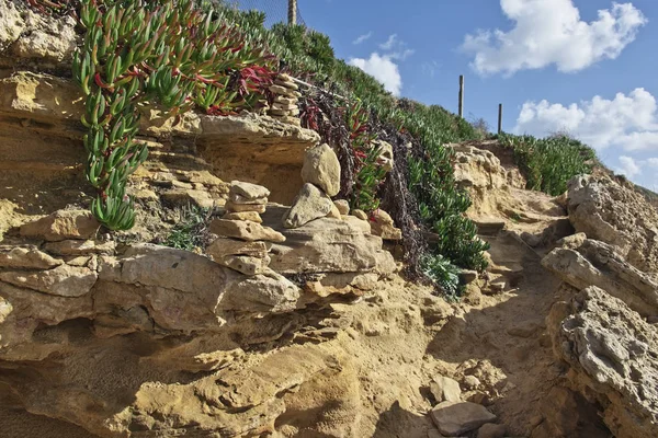 Italia Sicilia Playa Puntabraccetto Provincia Ragusa Mar Mediterráneo Piedras Apiladas — Foto de Stock