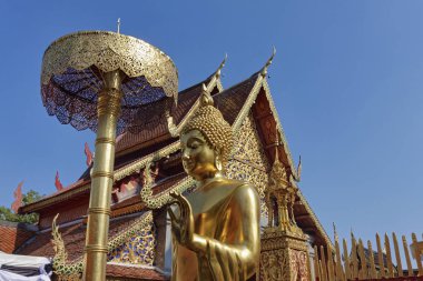 Tayland, Chiang Mai, Prathat Doi Suthep Tapınağı (Wat Prathat Doi Suthep), altın Buddha statue