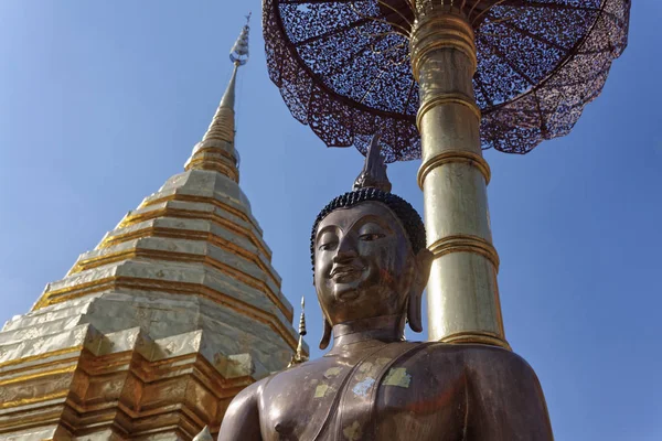 Tayland Chiangmai Prathat Doi Suthep Budist Tapınağı Altın Çatı Eski — Stok fotoğraf