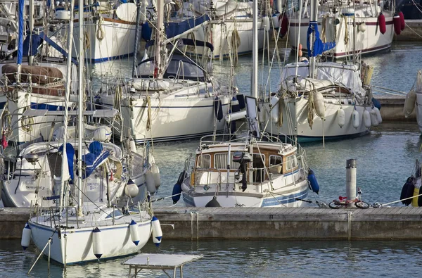 Italien Sizilien Mittelmeer Marina Ragusa März 2018 Segelboote Hafen Leitartikel — Stockfoto