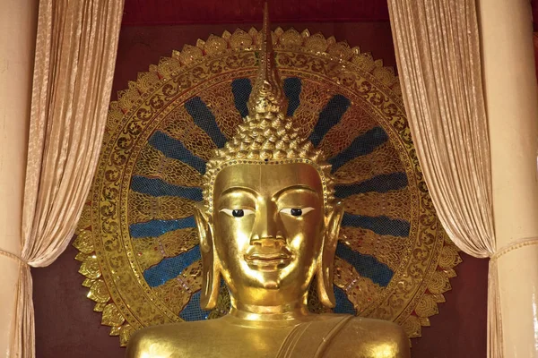 Thailand Chiang Mai Prathat Doi Suthep Buddhistischer Tempel Goldene Buddhastatue — Stockfoto