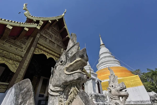 Thaimaa Chiang Mai Prathat Doi Suthep Buddhalainen Temppeli Wat Prathat — kuvapankkivalokuva