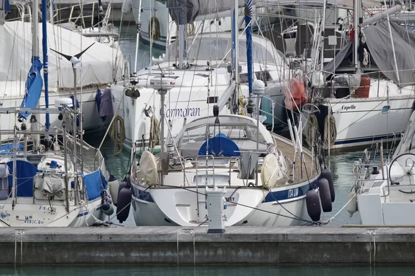 Италия Сицилия Средиземное Море Marina Ragusa Марта 2018 Шлюпки Порту — стоковое фото