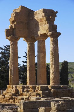 İtalya, Sicilya, Agrigento, Yunan Tapınak Vadisi, Castore ve Polluce Tapınağı (Hera Tapınağı)