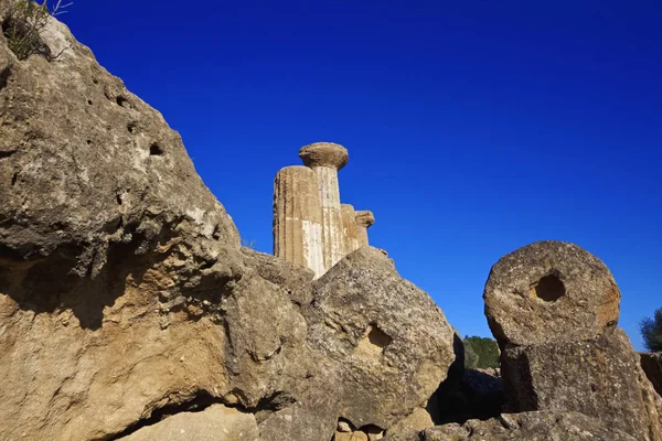 Olaszország Szicília Agrigento Görög Templomok Völgye Herkules Templom Oszlopok — Stock Fotó