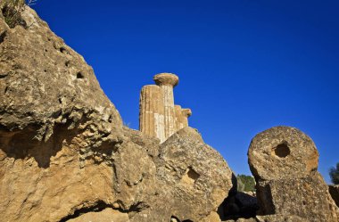İtalya, Sicilya, Agrigento, Yunan Tapınak Vadisi, Herkül Tapınağı sütunları