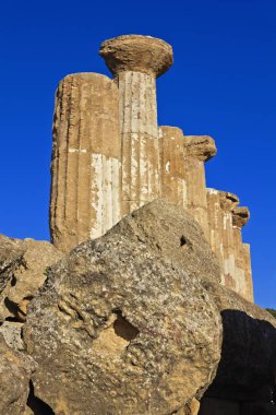 İtalya, Sicilya, Agrigento, Yunan Tapınak Vadisi, Herkül Tapınağı sütunları