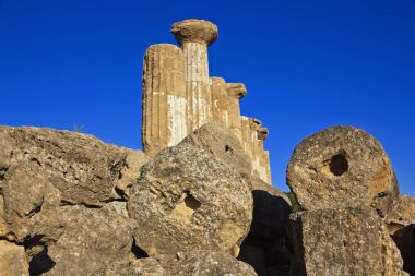 İtalya, Sicilya, Agrigento, Yunan Tapınak Vadisi, Herkül Tapınağı sütunları