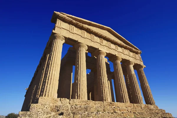 İtalya, Sicilya, Agrigento, Yunan Tapınak Vadisi, Concord Tapınağı (M.Ö. 440).)