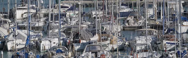 Ιταλία Σικελία Στη Μεσόγειο Θάλασσα Marina Ragusa Μαρτίου 2018 Ιστιοφόρα — Φωτογραφία Αρχείου