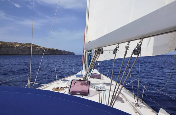 Malta Gozo Island View Southern Rocky Coastline Island Sailing Boat — Stock Photo, Image