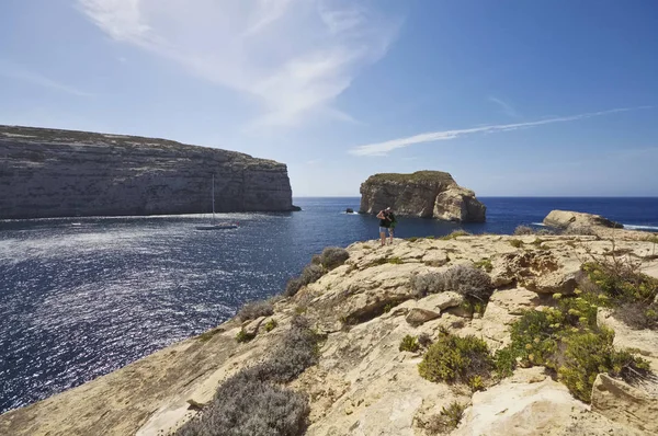 Μάλτα Γκόζο Θέα Στη Βραχώδη Ακτή Του Νησιού Στην Λιμνοθάλασσα — Φωτογραφία Αρχείου