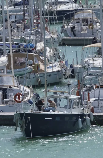 Italy Sicily Mediterranean Sea Marina Ragusa April 2018 People Luxury — Stock Photo, Image