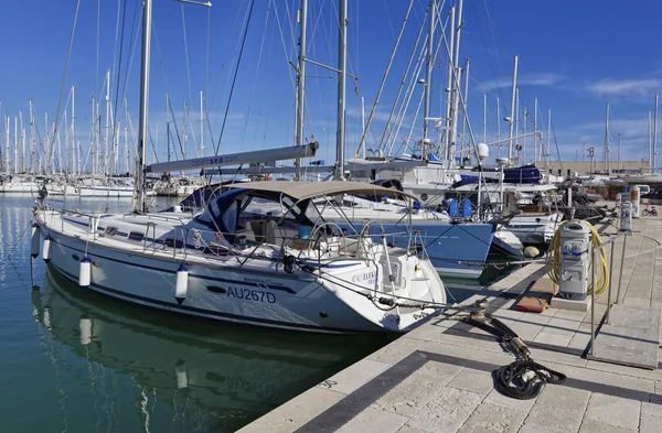 Italy Sicily Mediterranean Sea Marina Ragusa April 2018 Luxury Yachts — Stock Photo, Image