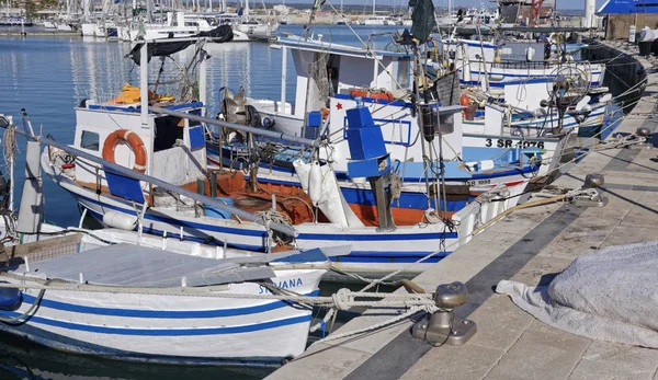 Italy Sicily Mediterranean Sea Marina Ragusa April 2018 Fishing Boats — Stock Photo, Image