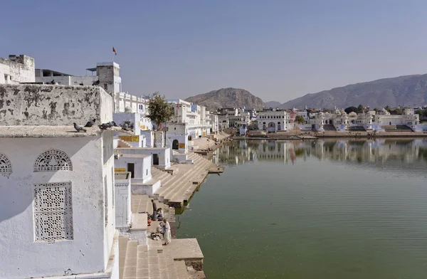 Índia Rajastão Pushkar Janeiro 2007 Pessoas Junto Lago Sagrado Editorial — Fotografia de Stock