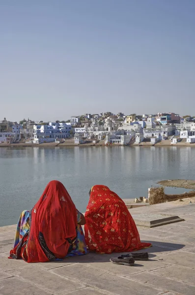 Inde Rajasthan Pouchkar Femmes Indiennes Bord Lac Sacré — Photo