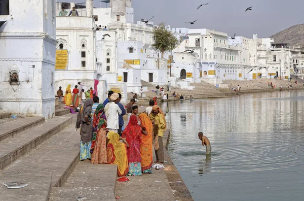 Ινδία Rajasthan Pushkar Ιανουάριος 2007 Προσκυνητές Της Ιερής Λίμνης Συντακτική — Φωτογραφία Αρχείου