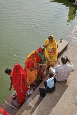 Hindistan, Rajasthan, Pushkar; 28 Ocak 2007, hacılar kutsal göl - Editörden