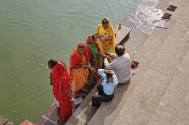 Hindistan, Rajasthan, Pushkar; 28 Ocak 2007, hacılar kutsal göl - Editörden