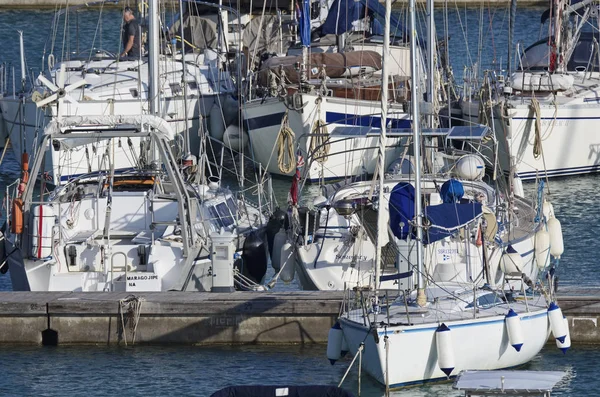 Itália Sicília Mar Mediterrâneo Marina Ragusa Maio 2018 Veleiros Porto — Fotografia de Stock
