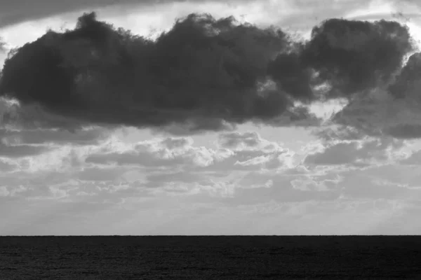 Italia Sicilia Mar Mediterraneo Nuvole Nel Cielo Tramonto — Foto Stock