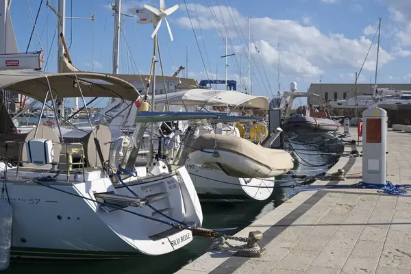 Talya Sicilya Akdeniz Marina Ragusa Ragusa Eyaleti Kasım 2019 Limanda — Stok fotoğraf