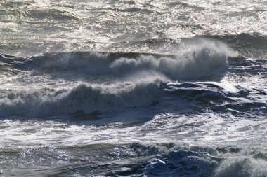 İtalya, Sicilya Kanalı, kışın sert Akdeniz