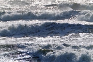 İtalya, Sicilya Kanalı, kışın sert Akdeniz
