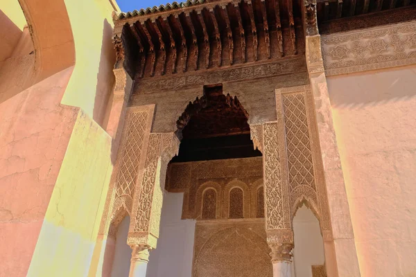 Marruecos Marrakech Palacio Tombes Saadiennes Vista Entrada Decorada Del Palacio — Foto de Stock