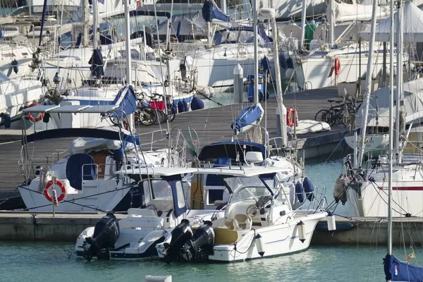 Italien Sicilien Medelhavet Marina Ragusa Ragusaprovinsen November 2019 Motorbåtar Och — Stockfoto