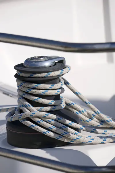 Italie Sicile Méditerranée Treuil Cordes Nautiques Sur Voilier Dans Port — Photo