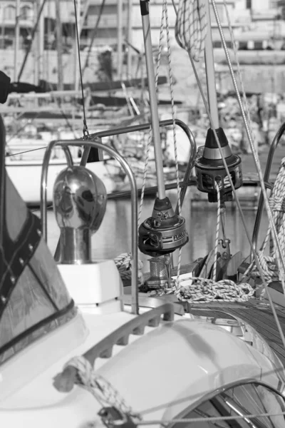 意大利 西西里 地中海 拉古萨海 拉古萨省 2019年11月27日 港口帆船编辑 — 图库照片